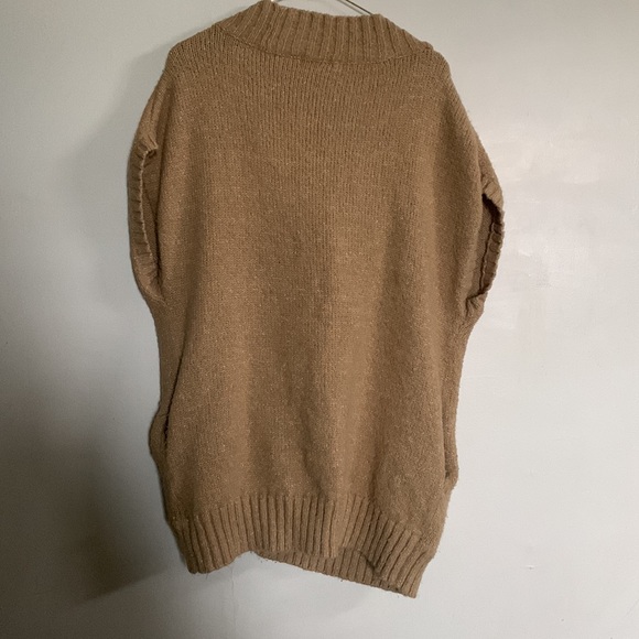 Sleeveless oversized cardigan - Picture 7 of 8